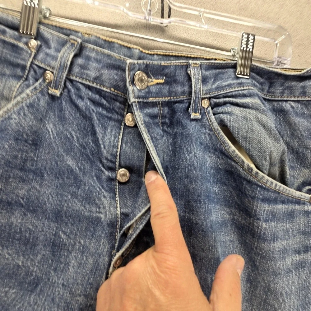 VTG Levis Engineered Jeans Mens Blue Buckle Back Twisted One Pocket Fits 32x32